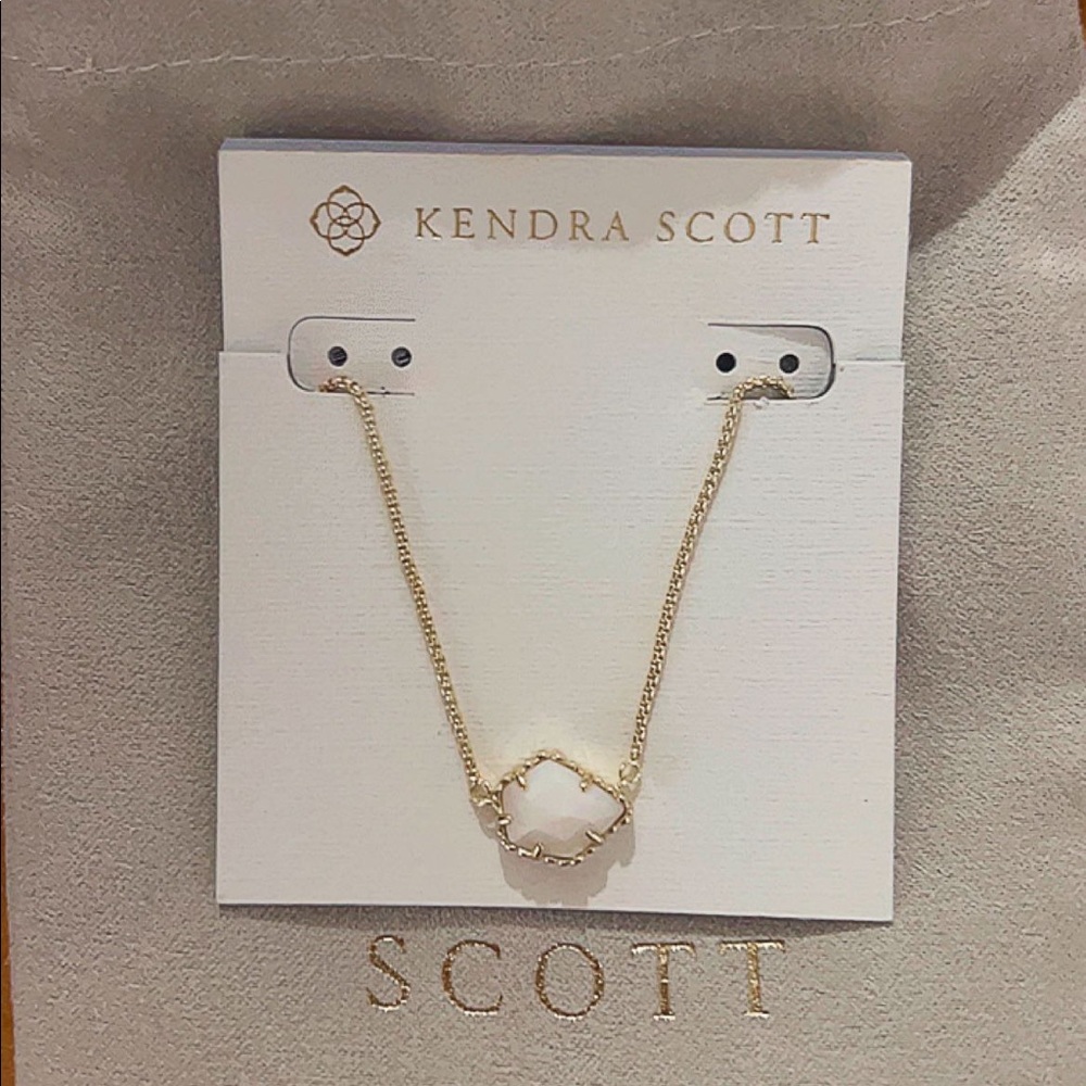 Kendra Scott Necklace